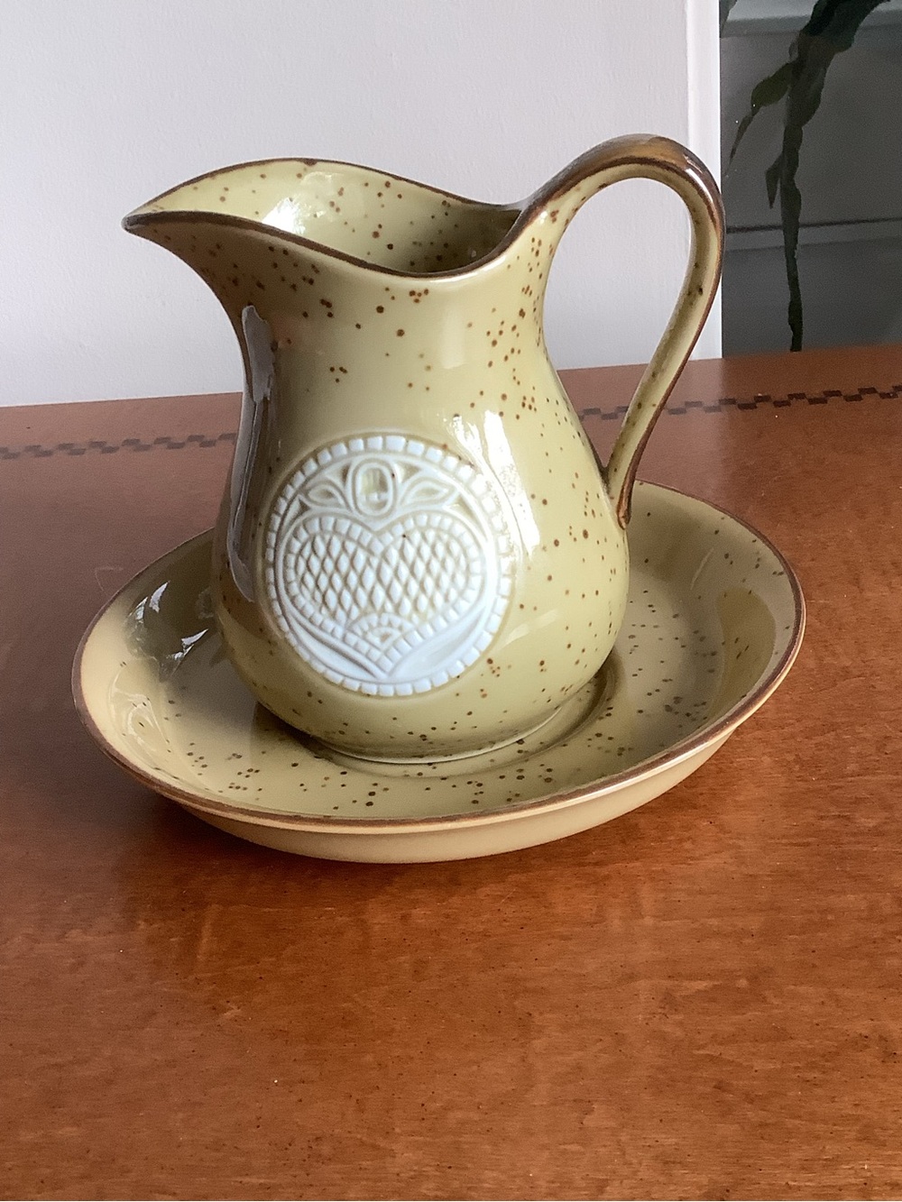 Speckled Pottery Pitcher and Basin with Heart Design